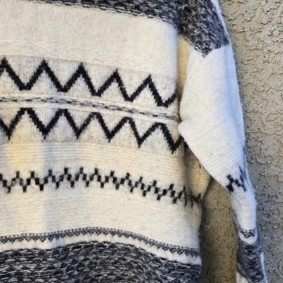 United Colors Of Benetton Wool Sweater - Picture 4 of 8